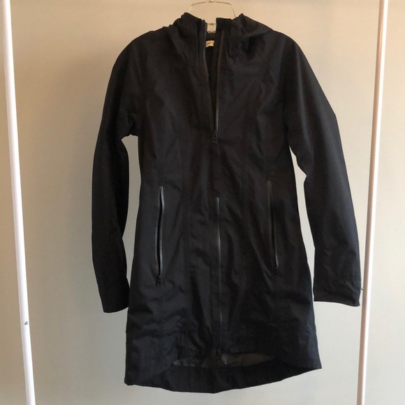 Jackets & Blazers - Lululemon raincoat